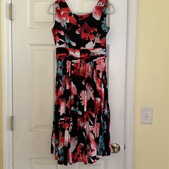 Eva Mendes by NY&CO - Picture 4 of 4